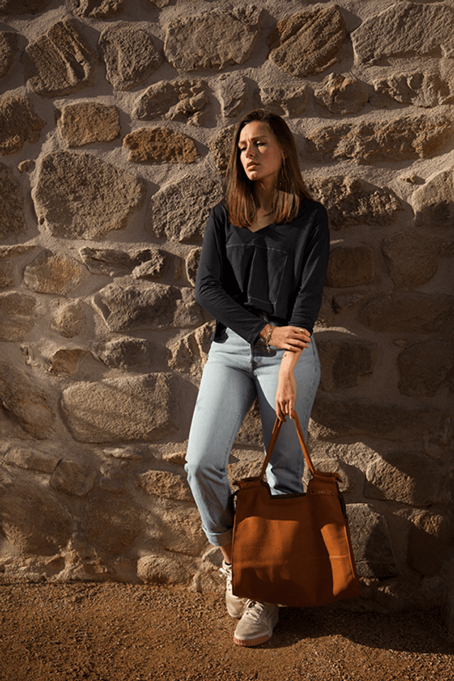 LeJeanne Camel